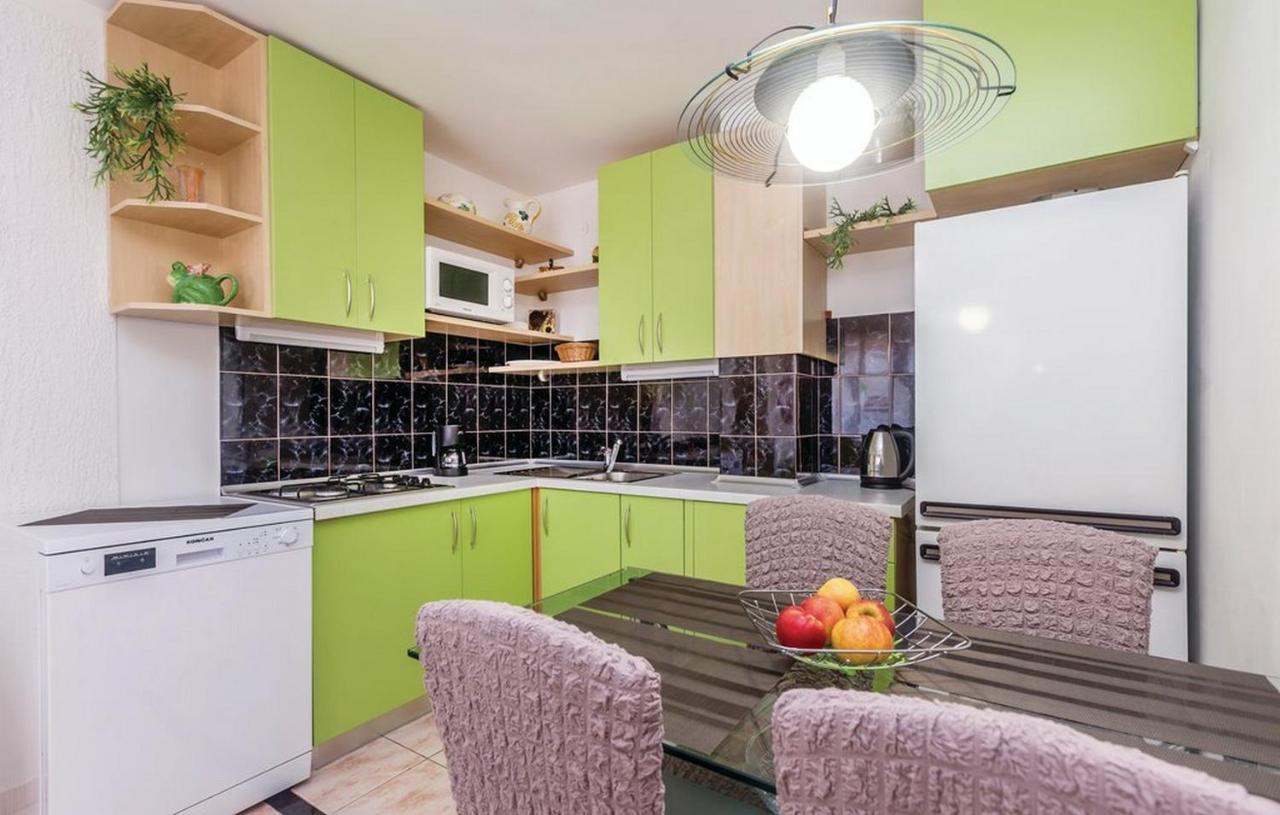 Apartments Paola Karlobag Phòng bức ảnh